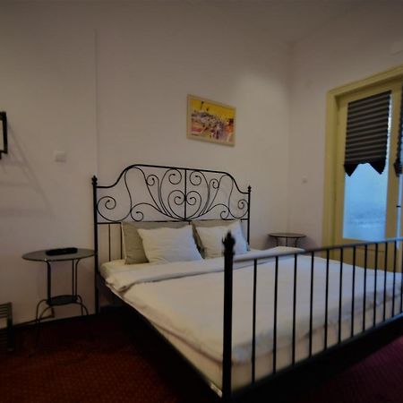 Casa Ado Aparthotel Oradea Exterior photo